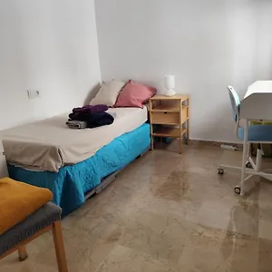 Homestay Confortable Centrica En Piso Privado, Malaga